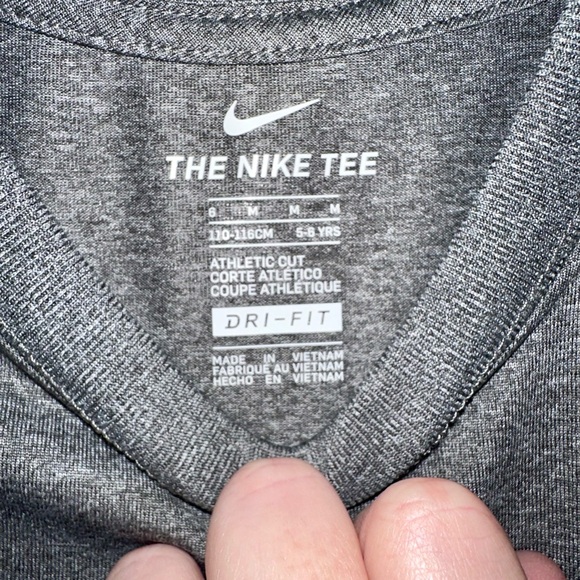 Nike Dri-Fit Boys Tank - Picture 5 of 5